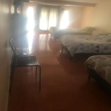 Maison Pour Ouvriers Seulement Pas De Tourisme, Ni Famille Holiday home Stains