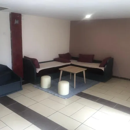 Holiday home Maison Pour Ouvriers Seulement Pas De Tourisme, Ni Famille
