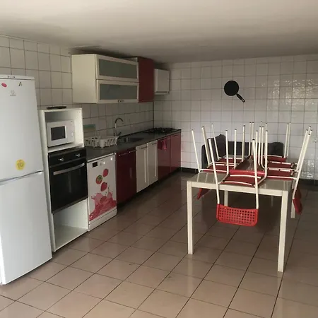 Holiday home Maison Pour Ouvriers Seulement Pas De Tourisme, Ni Famille Stains